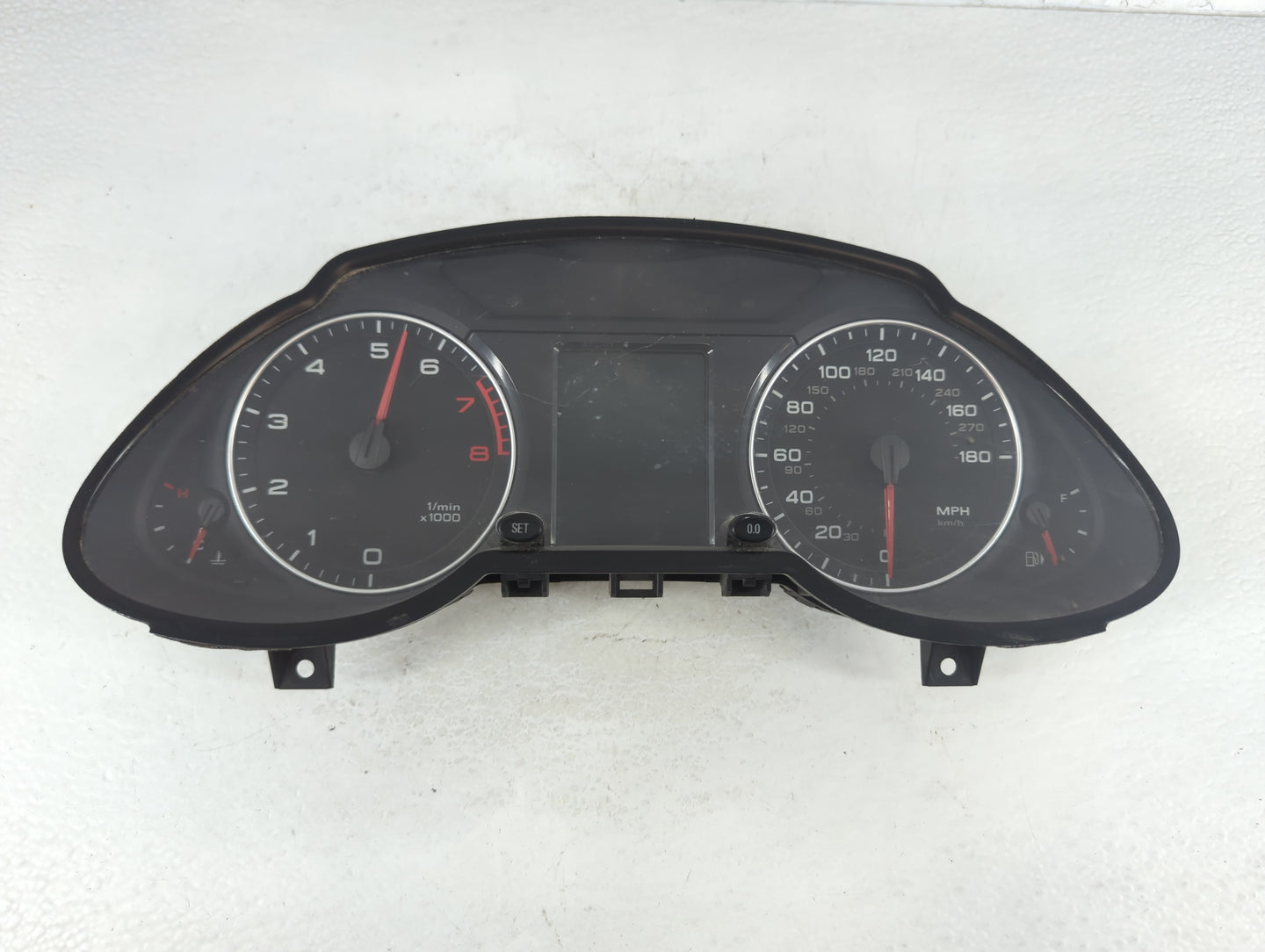 2011-2012 Audi Q5 Instrument Cluster Speedometer Gauges P/N:8R0 920 950 K Fits Fits 2011 2012 OEM Used Auto Parts - Oemuseda