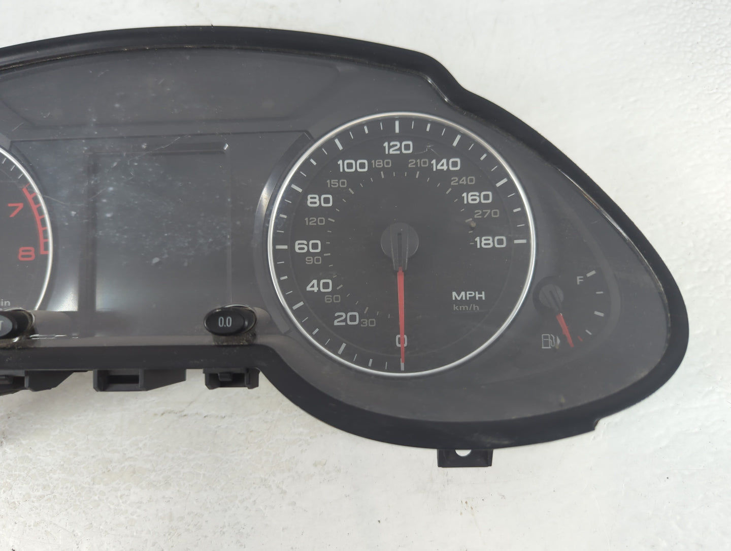 2011-2012 Audi Q5 Instrument Cluster Speedometer Gauges P/N:8R0 920 950 K Fits Fits 2011 2012 OEM Used Auto Parts - Oemuseda