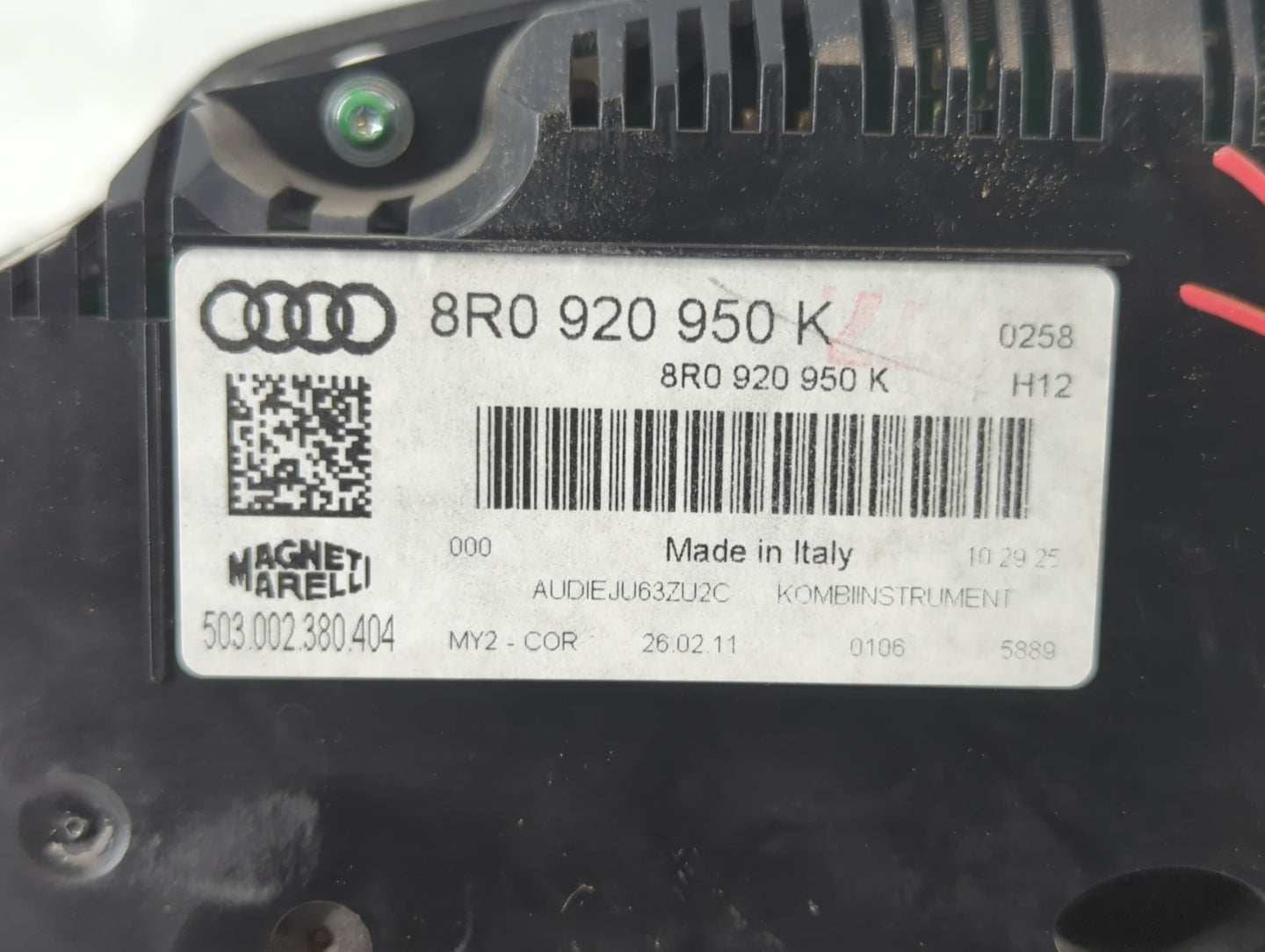 2011-2012 Audi Q5 Instrument Cluster Speedometer Gauges P/N:8R0 920 950 K Fits Fits 2011 2012 OEM Used Auto Parts - Oemuseda
