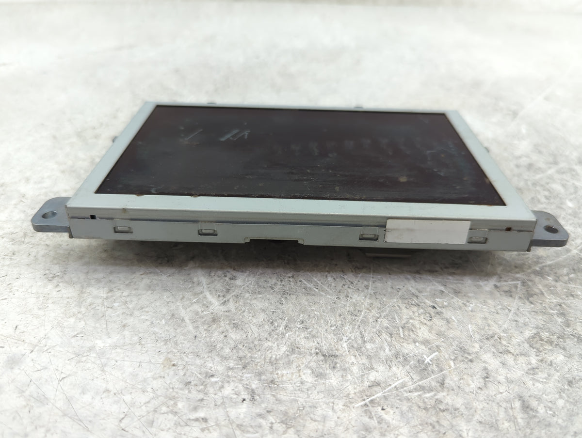 2011-2012 Audi Q7 Information Radio Display Screen - Oemusedautoparts1.com
