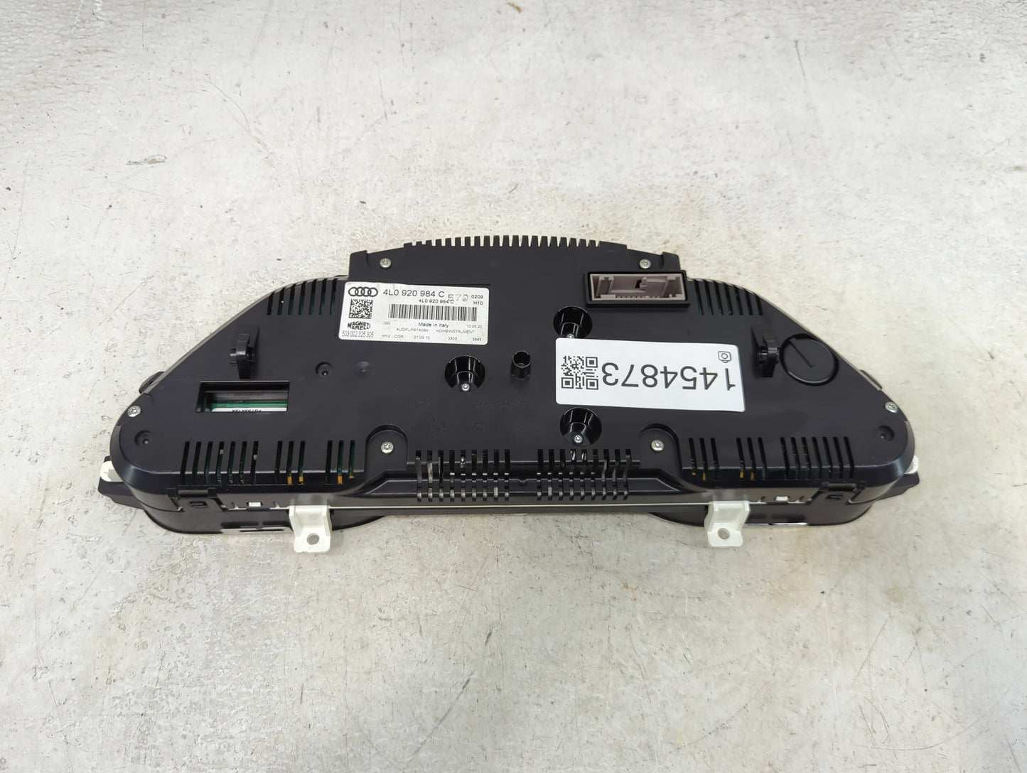 2011 Audi Q7 Instrument Cluster Speedometer Gauges P/N:4L0 920 984 C Miles: Fits OEM Used Auto Parts - Oemusedautoparts1.com