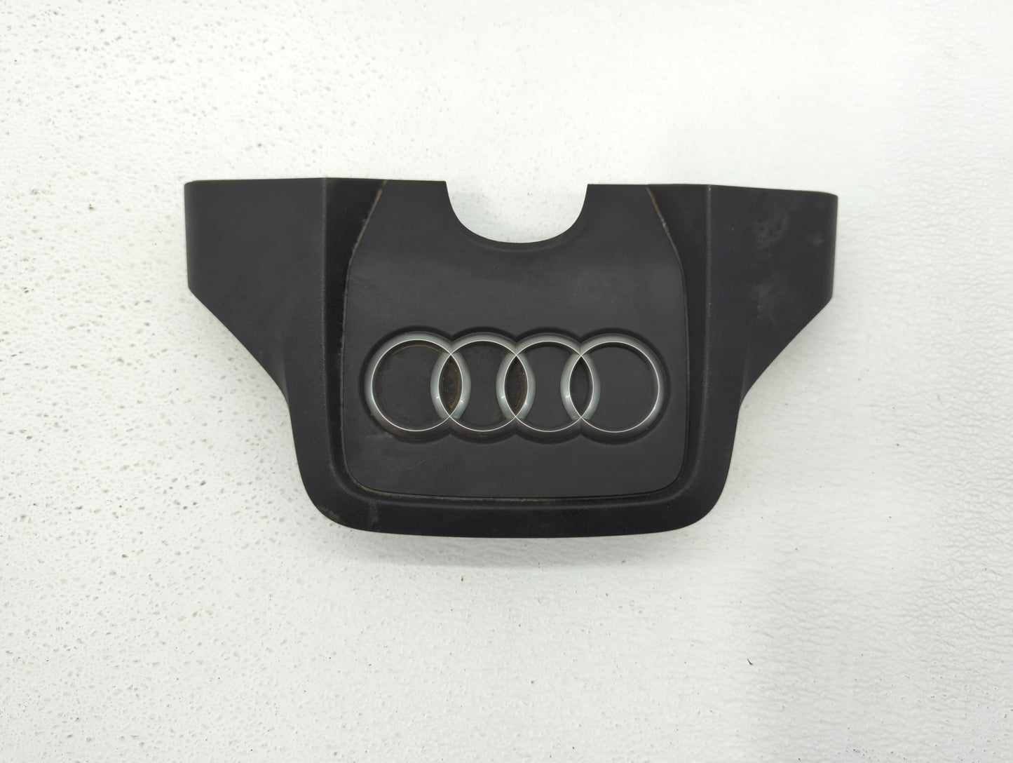 2011 Audi Q7 Engine Cover - Oemusedautoparts1.com