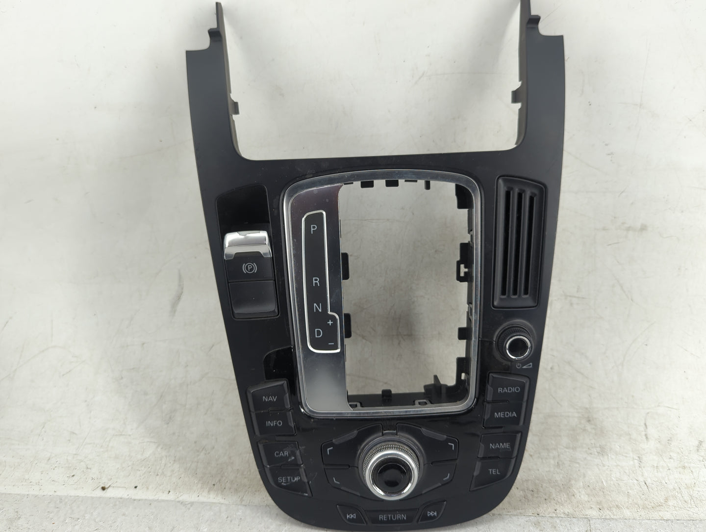 2011 Audi S4 Radio AM FM Cd Player Receiver Replacement P/N:8T0919609F 8T0919609FWFX Fits OEM Used Auto Parts - Oemusedautop