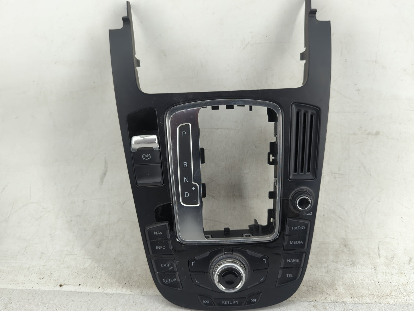 2011 Audi S4 Radio AM FM Cd Player Receiver Replacement P/N:8T0919609F 8T0919609FWFX Fits OEM Used Auto Parts - Oemusedautop