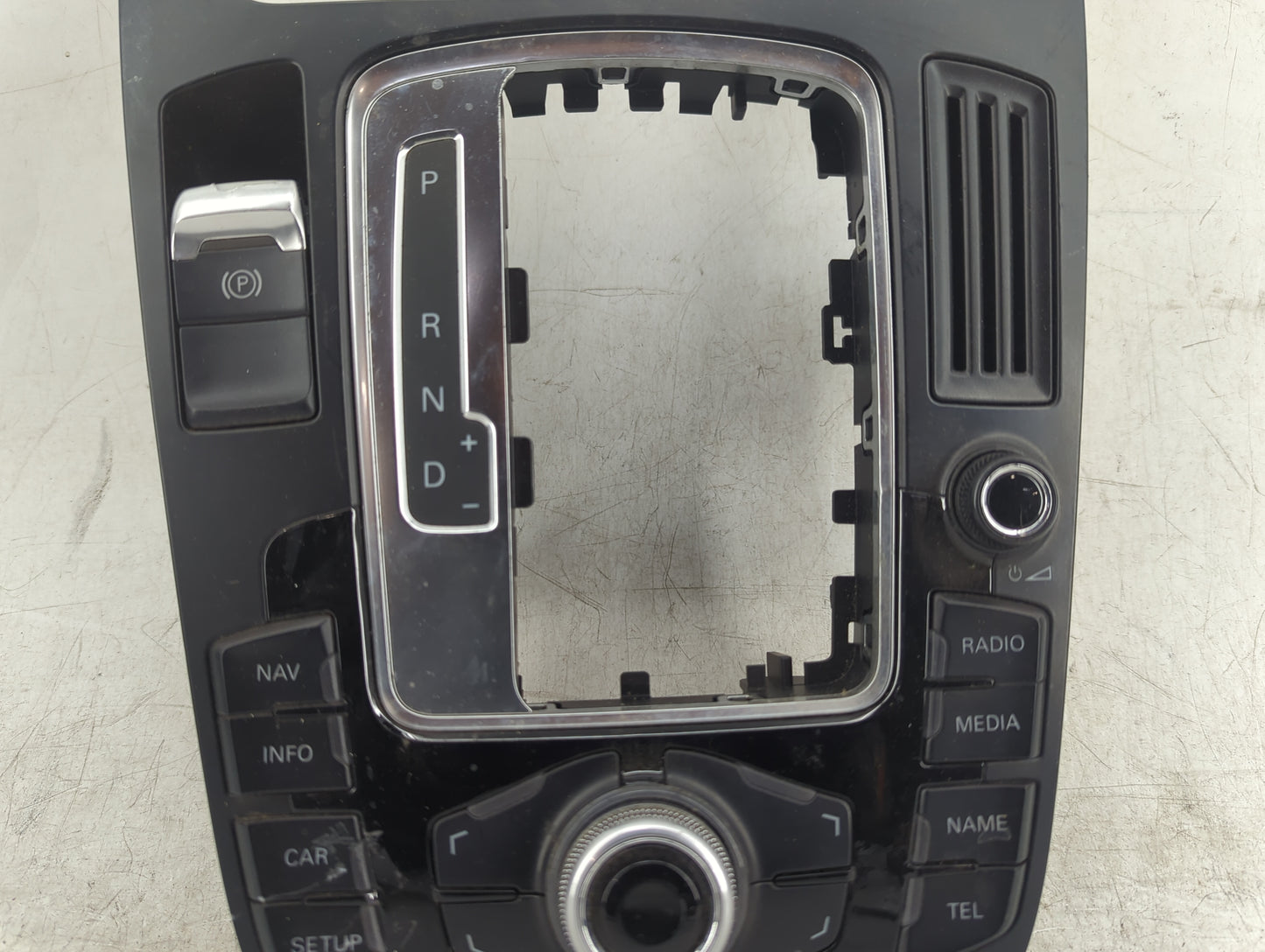 2011 Audi S4 Radio AM FM Cd Player Receiver Replacement P/N:8T0919609F 8T0919609FWFX Fits OEM Used Auto Parts - Oemusedautop