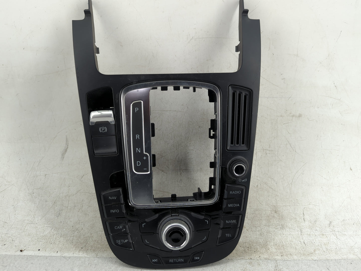 2011 Audi S4 Radio AM FM Cd Player Receiver Replacement P/N:8T0919609F 8T0919609FWFX Fits OEM Used Auto Parts - Oemusedautop