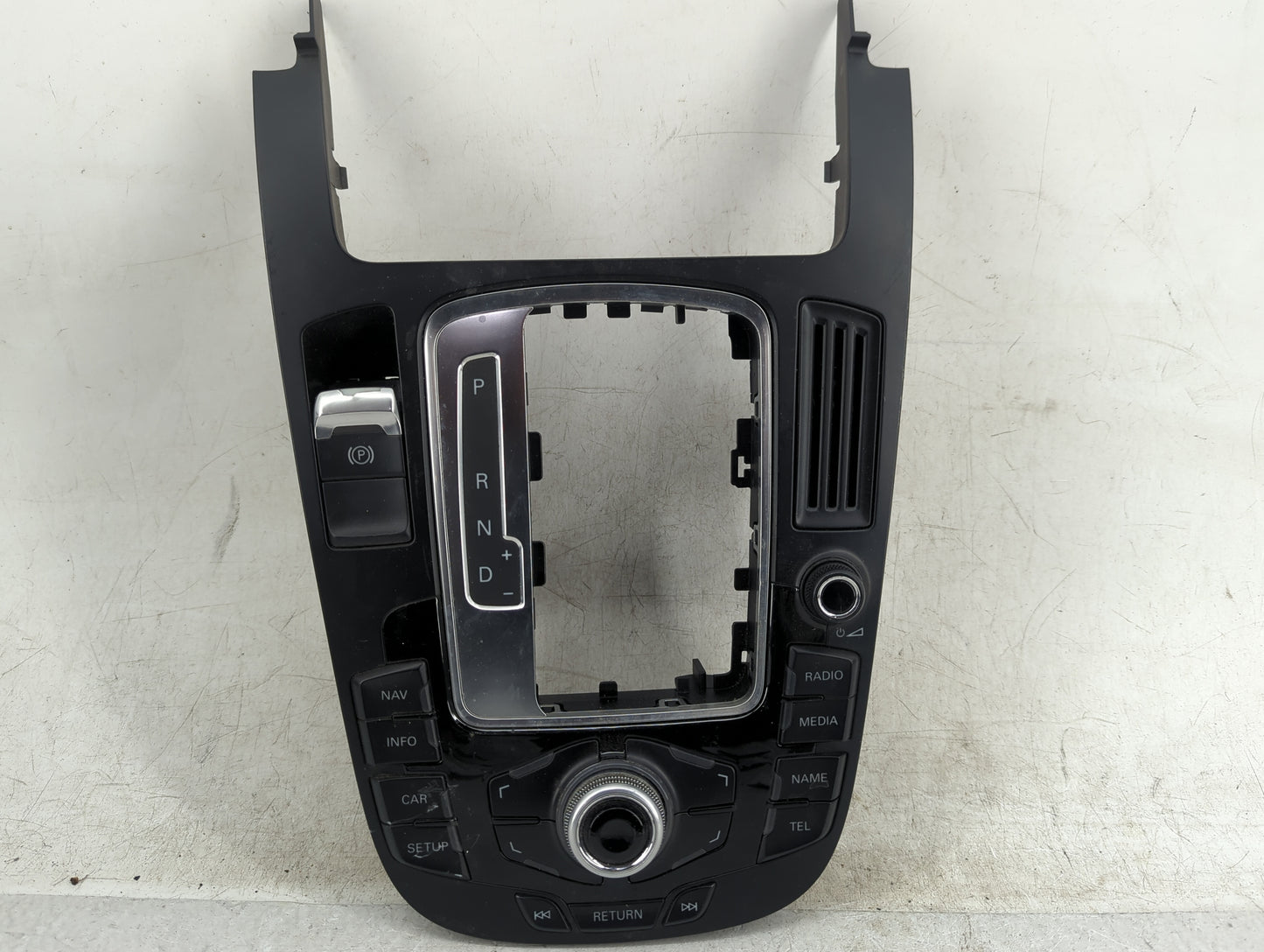 2011 Audi S4 Radio AM FM Cd Player Receiver Replacement P/N:8T0919609F 8T0919609FWFX Fits OEM Used Auto Parts - Oemusedautop
