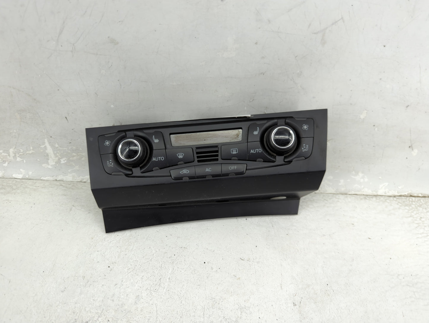 2010-2012 Audi S4 Climate Control Module Temperature AC/Heater Replacement P/N:8T1 820 043 AQ Fits OEM Used Auto Parts - Oem