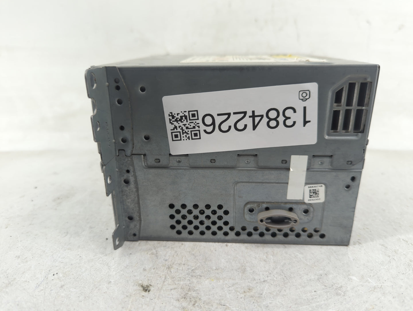 2011 Bmw 128i Radio AM FM Cd Player Receiver Replacement P/N:927317001 Fits OEM Used Auto Parts - Oemusedautoparts1.com
