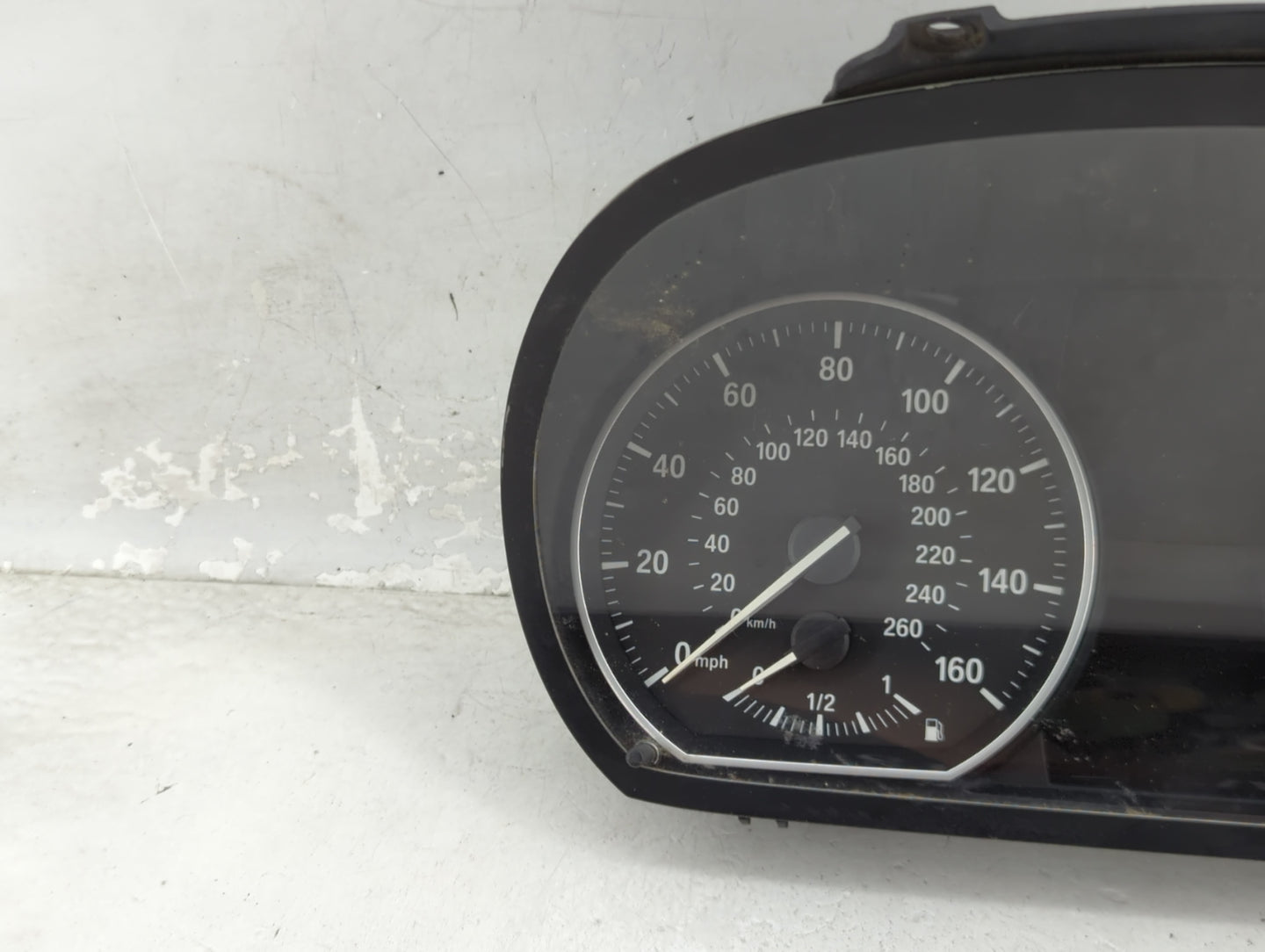 2008-2013 Bmw 135 Instrument Cluster Speedometer Gauges P/N:4032076-00 9187329-01 Miles:94K Fits OEM Used Auto Parts - Oemus