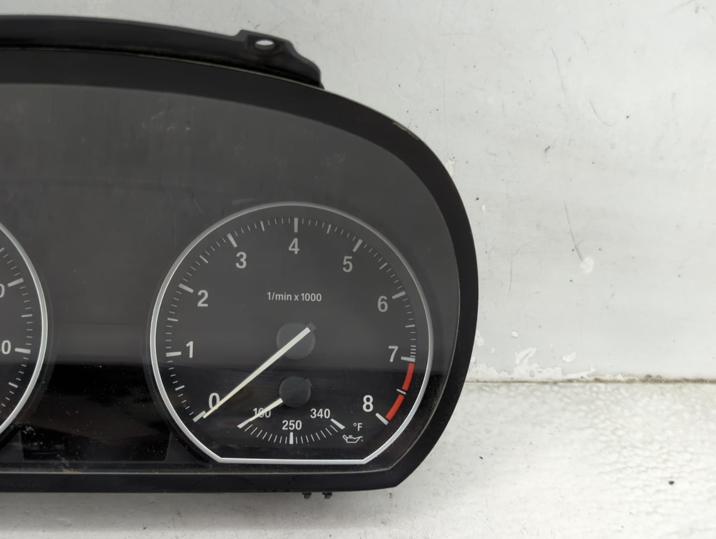 2008-2013 Bmw 135 Instrument Cluster Speedometer Gauges P/N:4032076-00 9187329-01 Miles:94K Fits OEM Used Auto Parts - Oemus