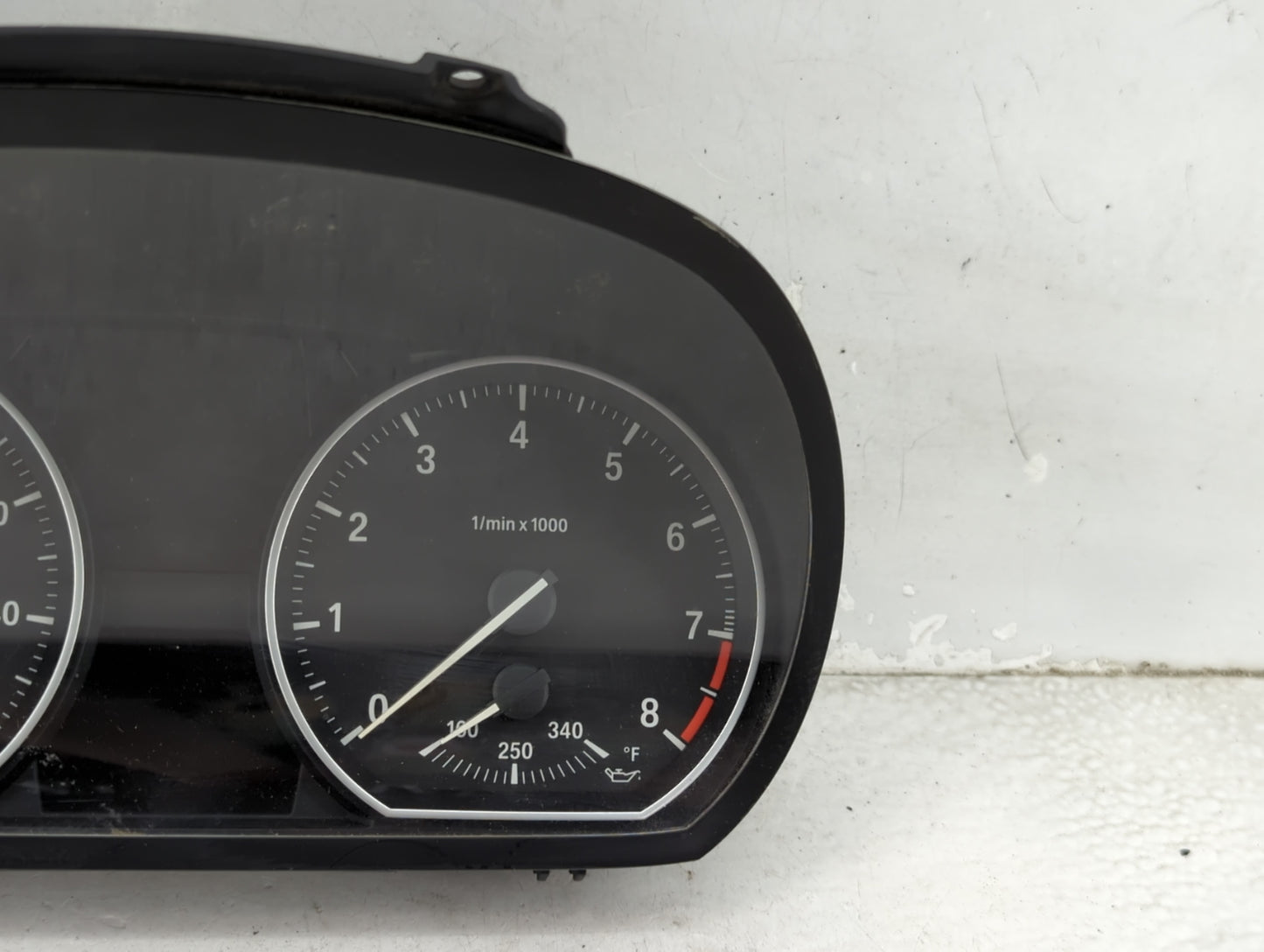 2008-2013 Bmw 135 Instrument Cluster Speedometer Gauges P/N:4032076-00 9187329-01 Miles:94K Fits OEM Used Auto Parts - Oemus