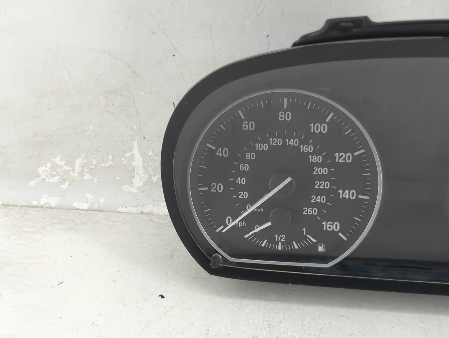2008-2013 Bmw 135i Instrument Cluster Speedometer Gauges P/N:4032076-01 9187329-01 Miles:60K Fits OEM Used Auto Parts - Oemu
