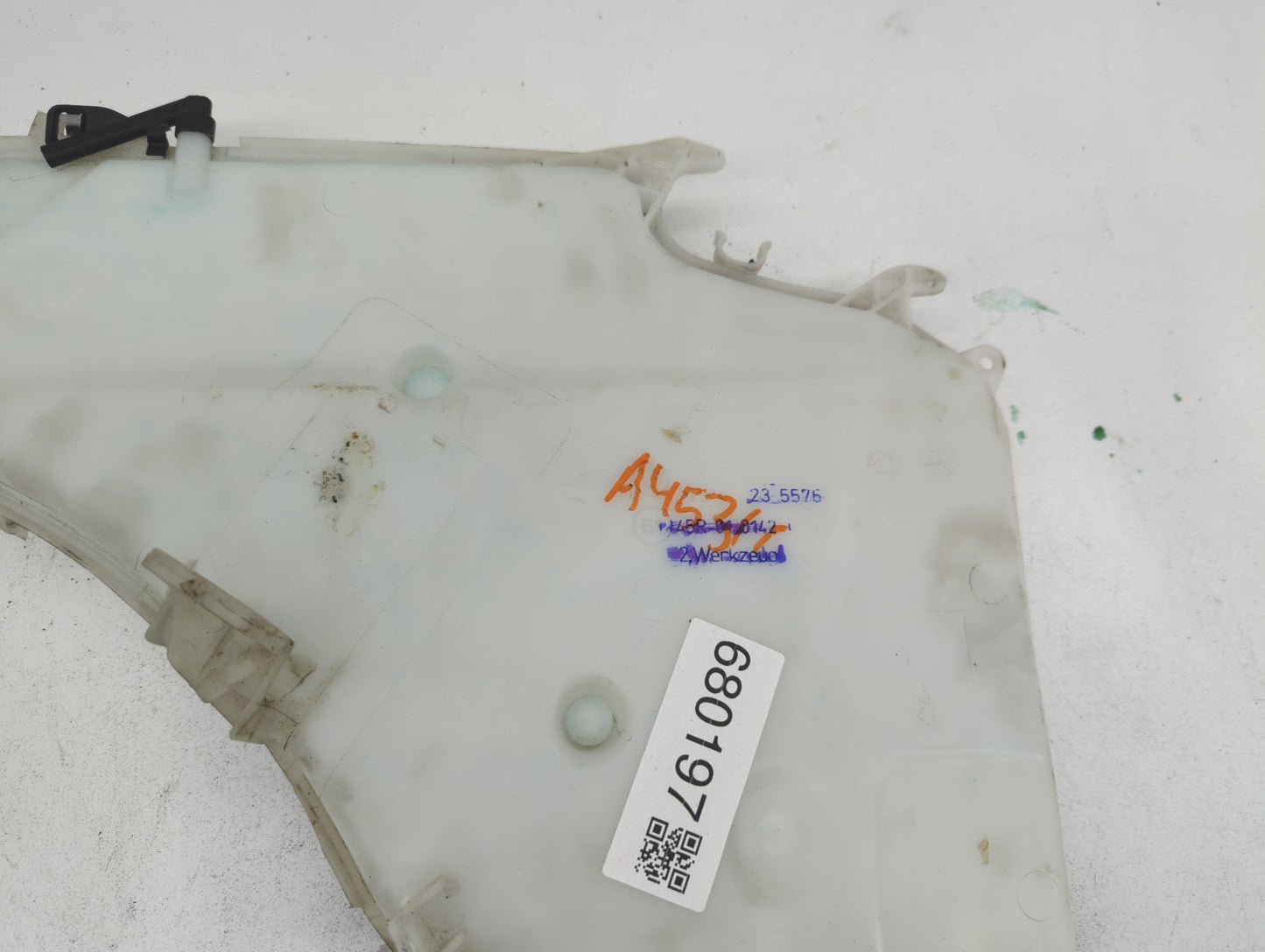 Bmw 320i Windshield Washer Fluid Reservoir Bottle Oem - Oemusedautoparts1.com