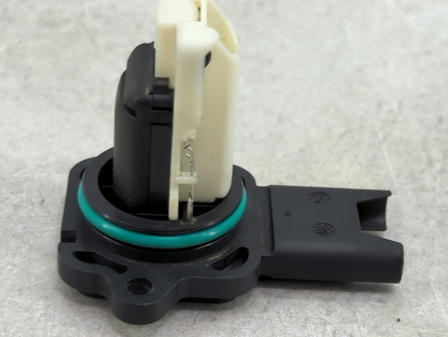 Bmw 328 Mass Air Flow Meter Maf - Oemusedautoparts1.com