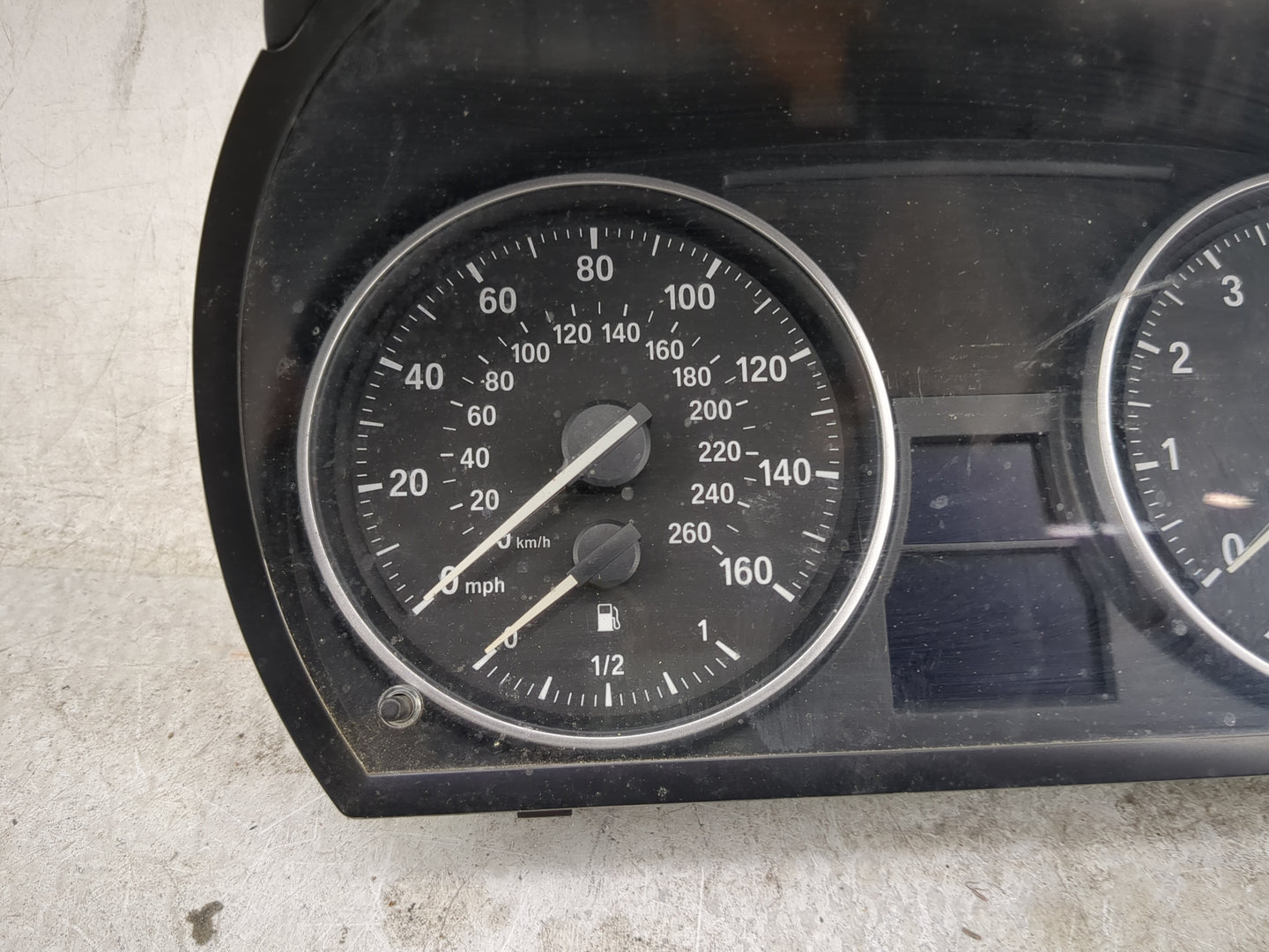 2011-2013 Bmw 328 Instrument Cluster Speedometer Gauges P/N:9242370-01 A2C 534 185 09 Miles:163K Fits Fits 2011 2012 2013 OE
