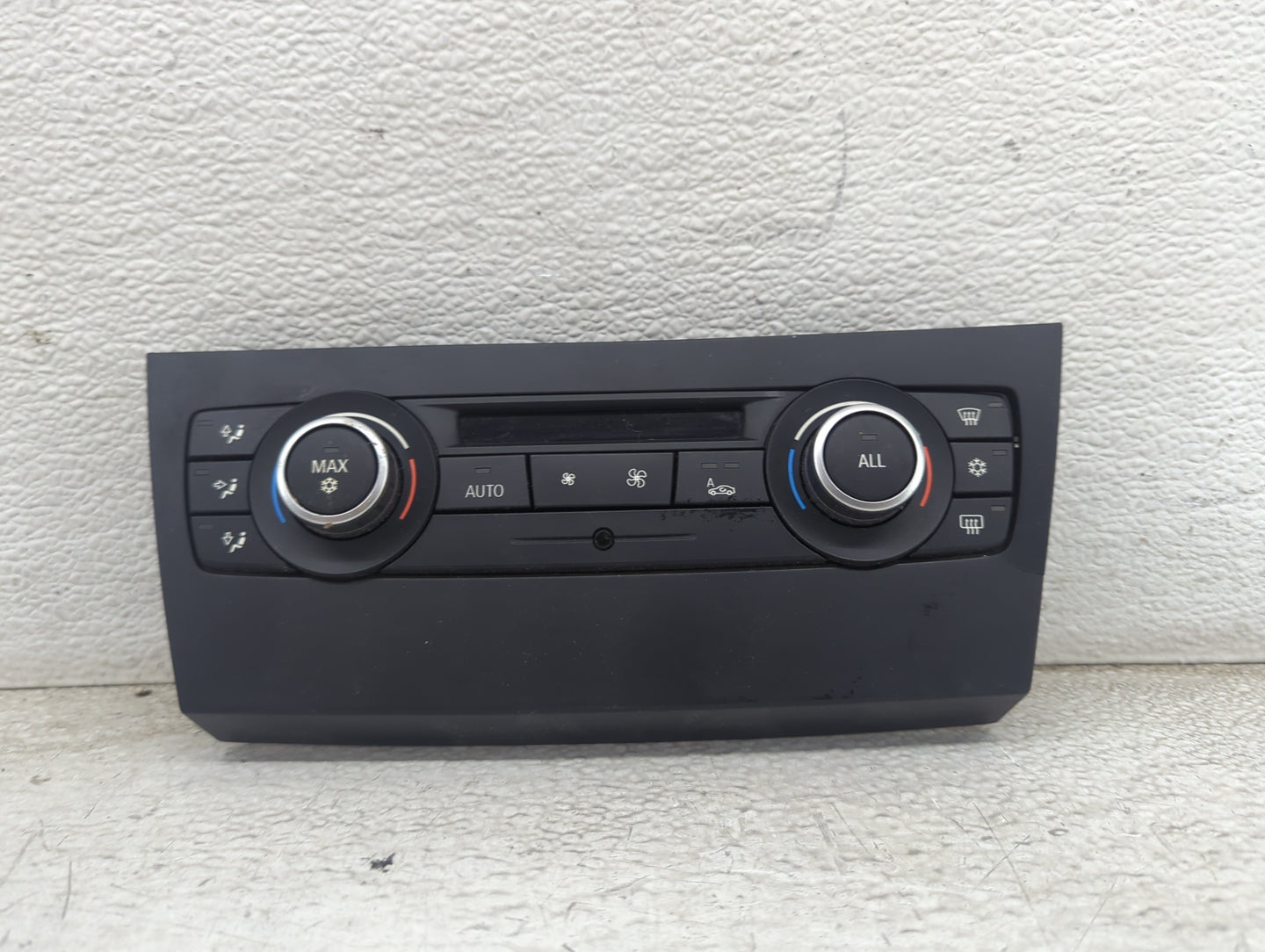2010-2012 Bmw 328i Climate Control Module Temperature AC/Heater Replacement P/N:9263303-01 6411926330301 Fits OEM Used Auto 