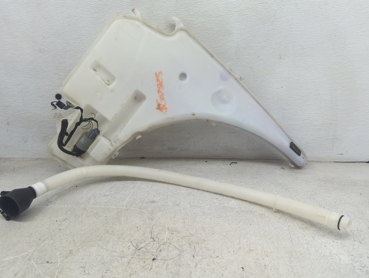 2007-2011 Bmw 328i Windshield Washer Fluid Reservoir Bottle - Oemusedautoparts1.com