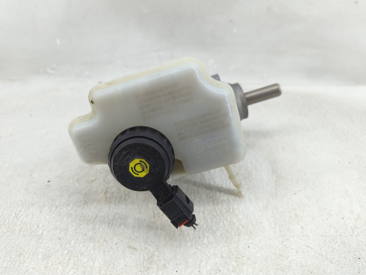 Bmw 328xi Brake Master Cylinder - Oemusedautoparts1.com