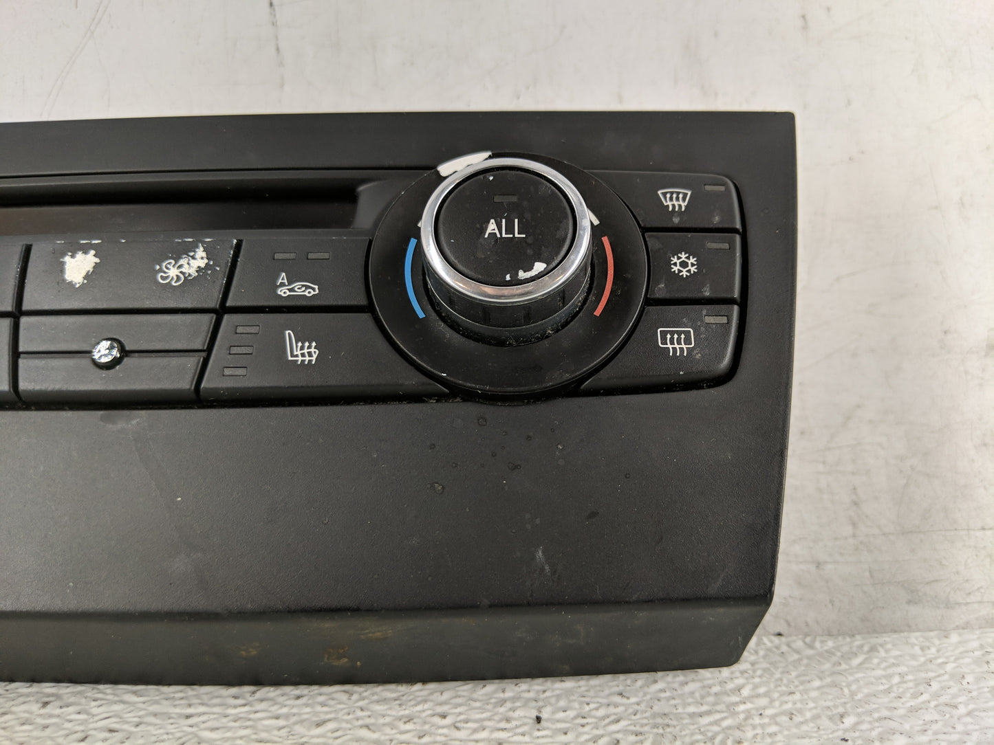 2011-2013 Bmw 328i Climate Control Module Temperature AC/Heater Replacement P/N:6411 9242411-01 Fits Fits 2011 2012 2013 OEM