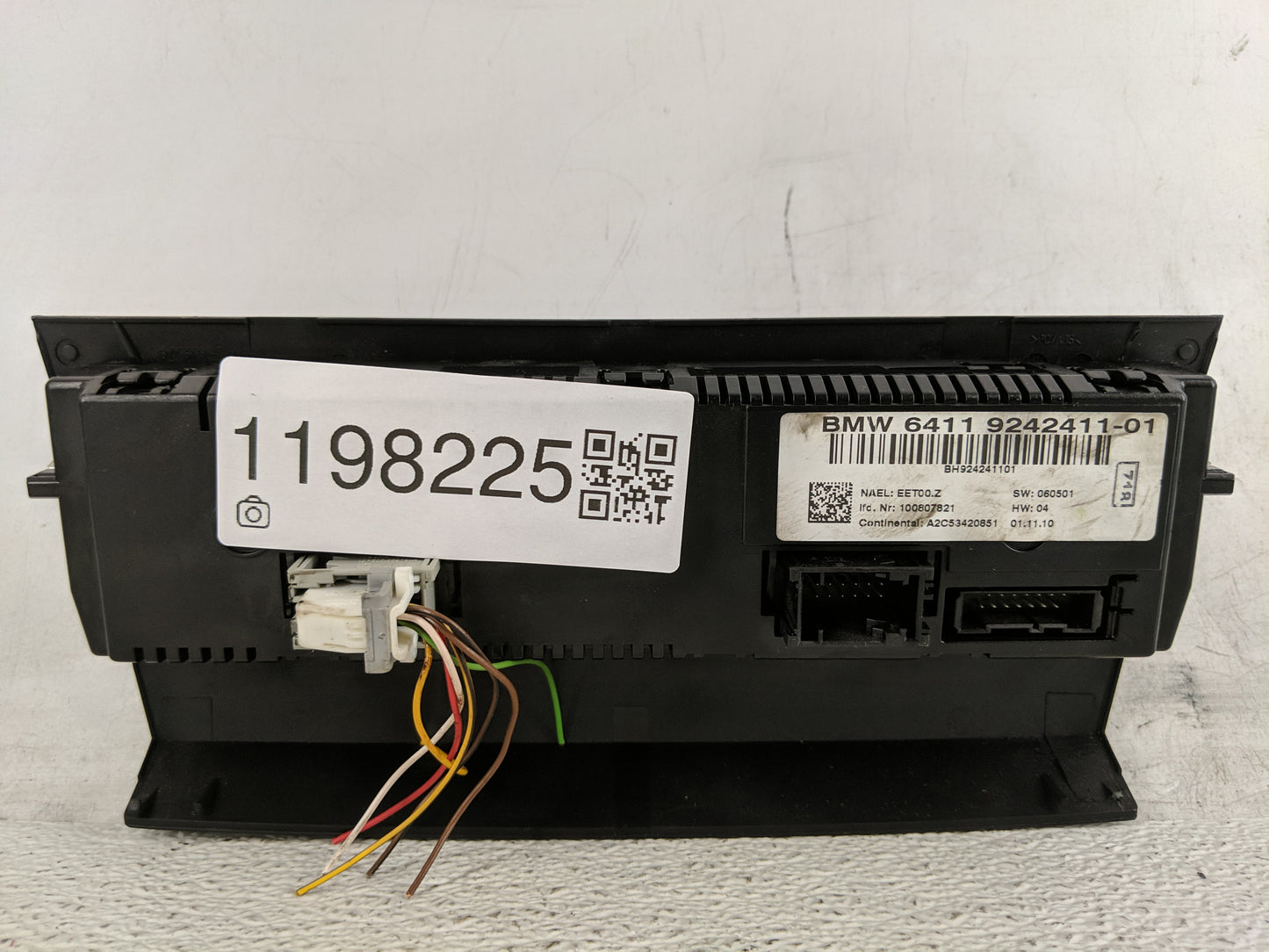 2011-2013 Bmw 328i Climate Control Module Temperature AC/Heater Replacement P/N:6411 9242411-01 Fits Fits 2011 2012 2013 OEM