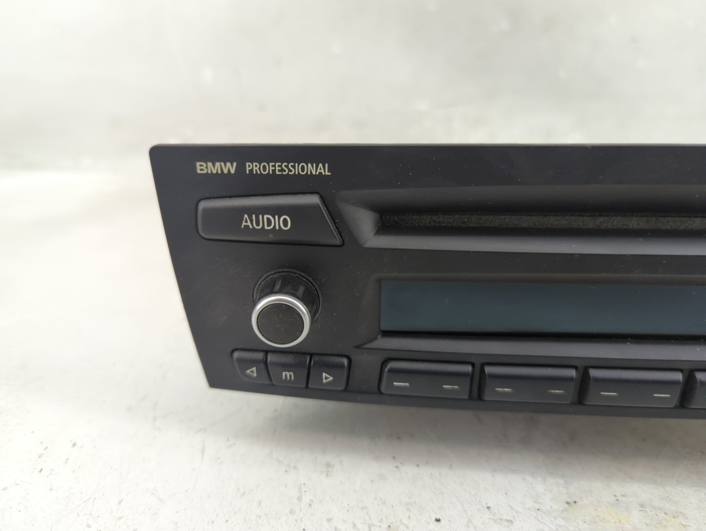 2010-2011 Bmw 328i Radio AM FM Cd Player Receiver Replacement P/N:C512 9242505-01 Fits Fits 2010 2011 OEM Used Auto Parts - 