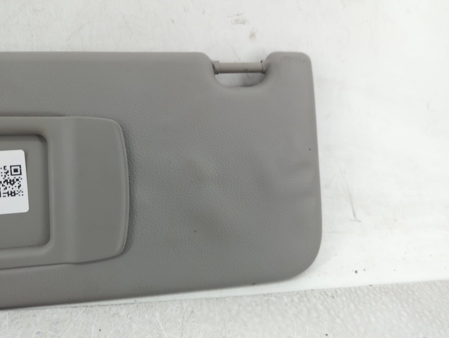 2007-2011 Bmw 328i Sun Visor Shade Replacement Driver Left Mirror Fits OEM Used Auto Parts - Oemusedautoparts1.com