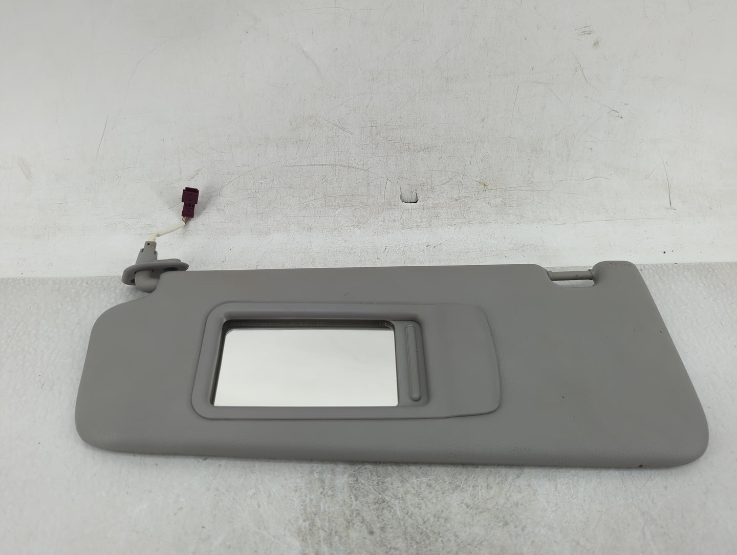 2007-2011 Bmw 328i Sun Visor Shade Replacement Driver Left Mirror Fits OEM Used Auto Parts - Oemusedautoparts1.com