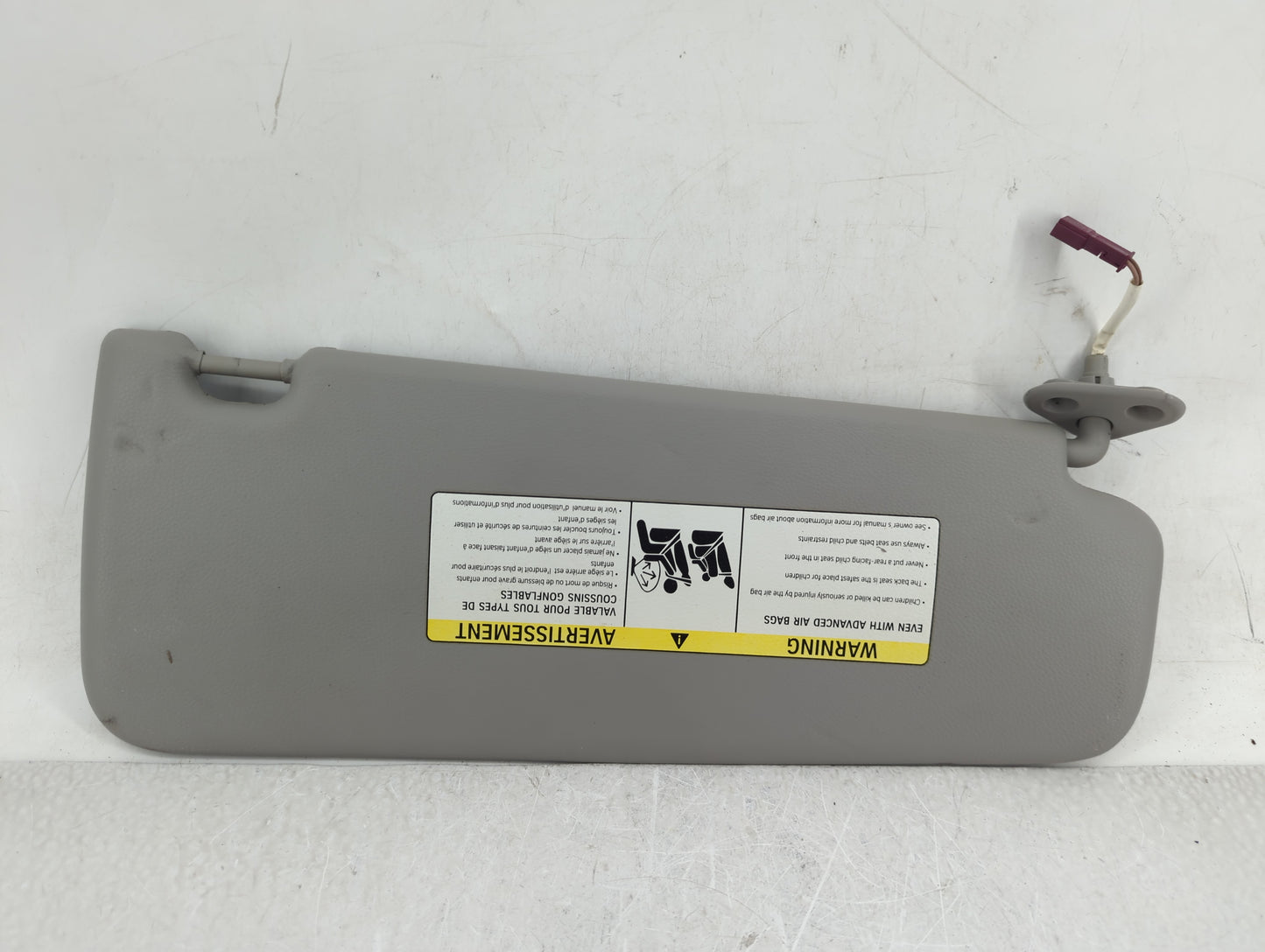 2007-2011 Bmw 328i Sun Visor Shade Replacement Driver Left Mirror Fits OEM Used Auto Parts - Oemusedautoparts1.com