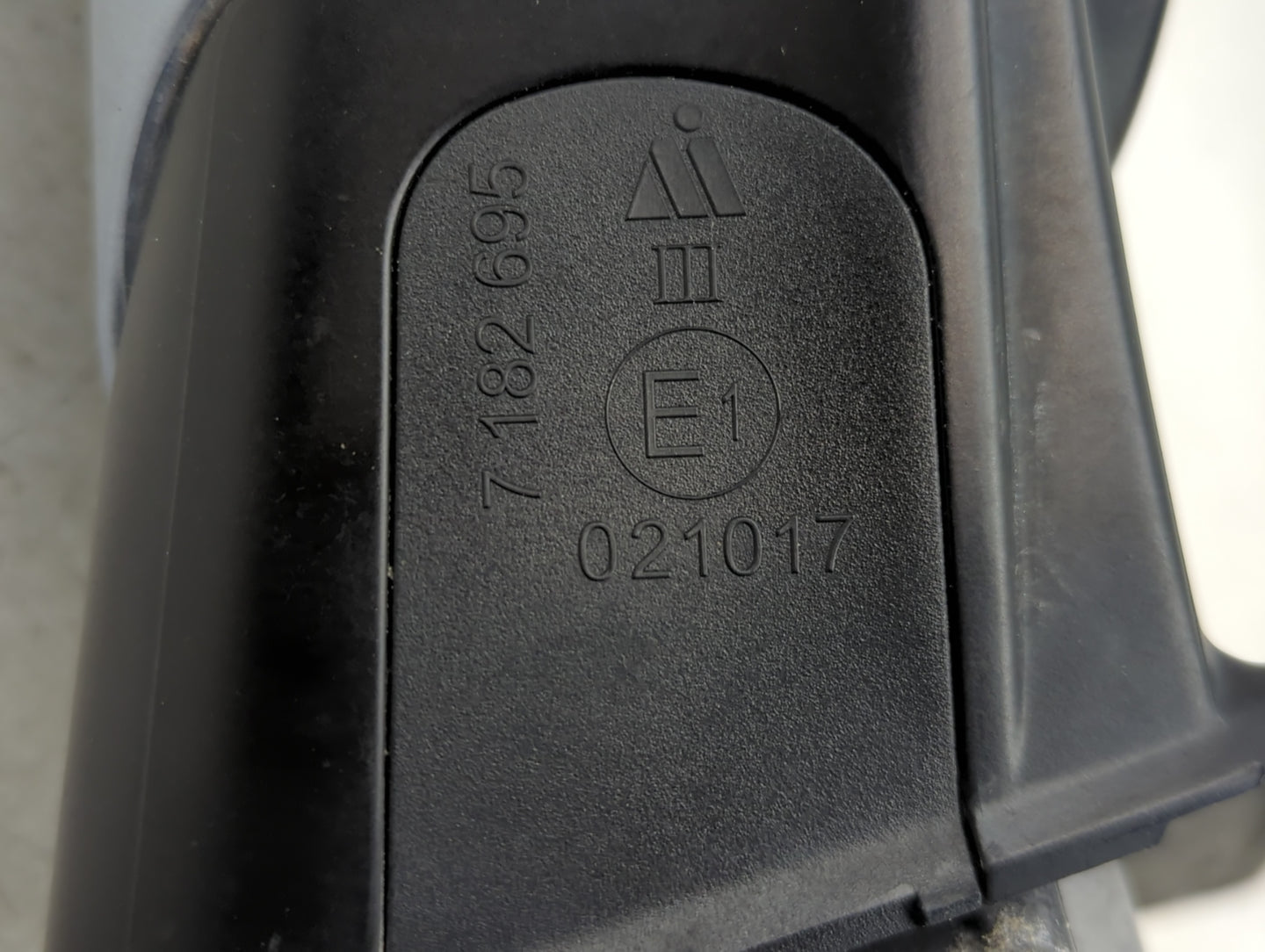 2009-2012 Bmw 328i Driver Side View Mirror - Left Door Mirror OEM Used - Oemusedautoparts1.com