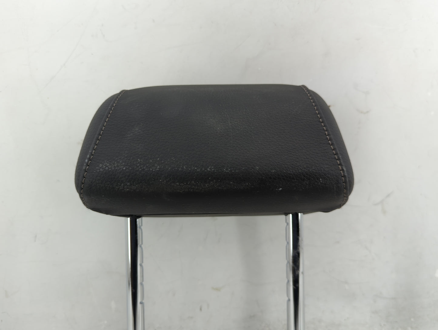 2007-2012 Bmw 328i Headrest Head Rest Rear Seat Fits Fits 2006 2007 2008 2009 2010 2011 2012 OEM Used Auto Parts - Oemusedau
