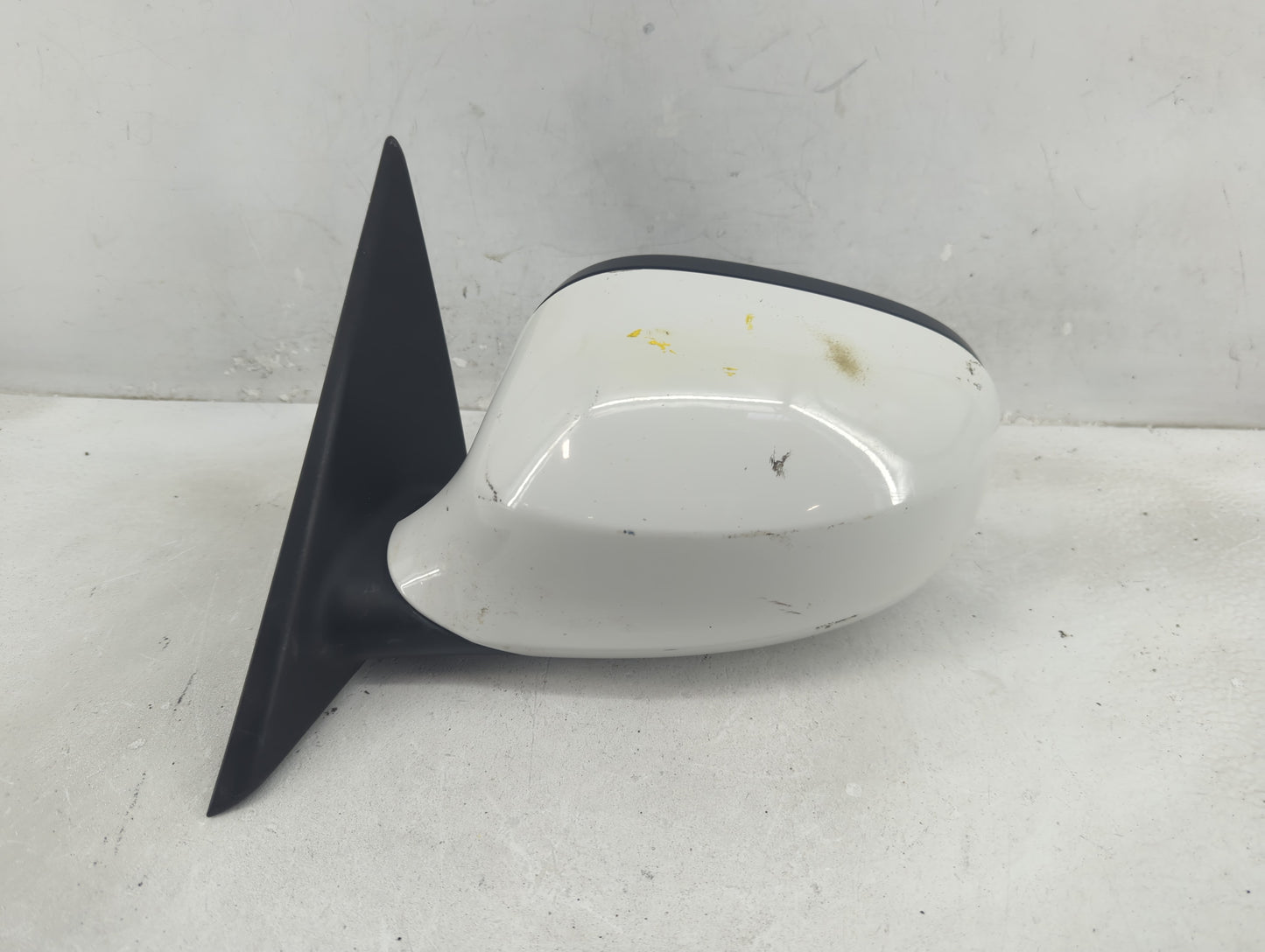 2009-2012 Bmw 328i Driver Side View Mirror - Left Door Mirror OEM Used - Oemusedautoparts1.com