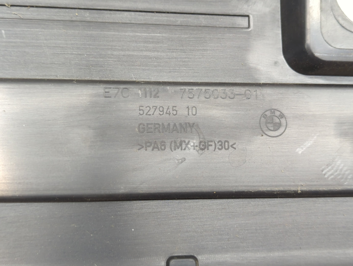 2011 Bmw 328i Engine Cover - Oemusedautoparts1.com
