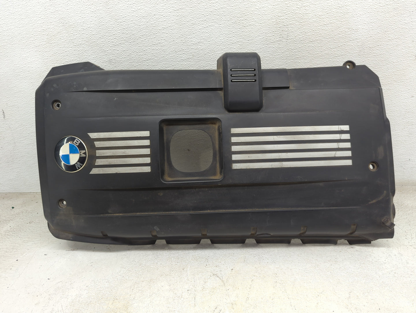 2011 Bmw 328i Engine Cover 1453230 - Oemusedautoparts1.com
