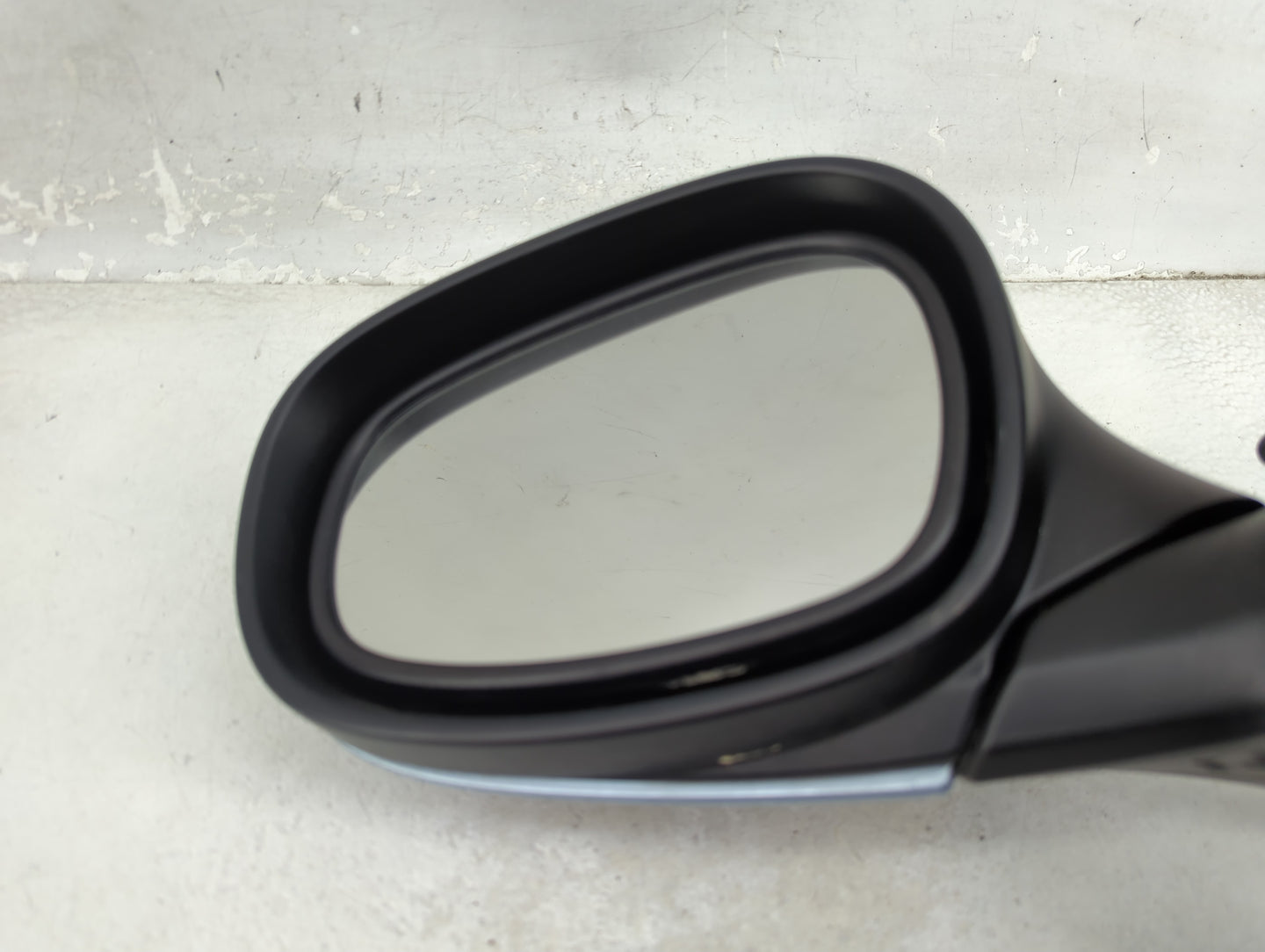 2010-2013 Bmw 328i Driver Side View Mirror - Left Door Mirror OEM Used - Oemusedautoparts1.com