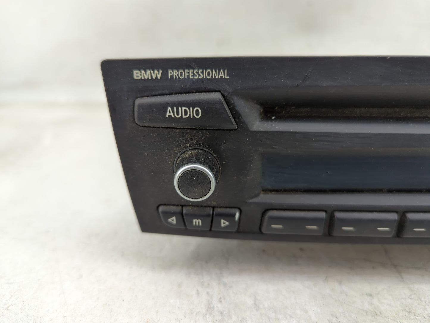 2010-2013 Bmw 328i Radio AM FM Cd Player Receiver Replacement P/N:132640 10 6512 9258179-01 Fits OEM Used Auto Parts - Oemus