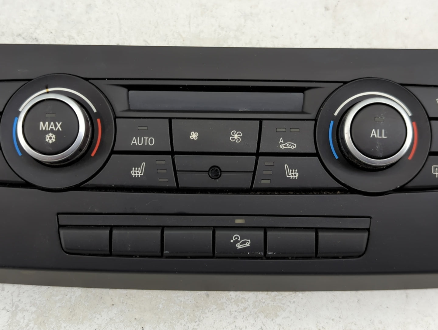 2010-2012 Bmw 328i Climate Control Module Temperature AC/Heater Replacement P/N:9250393-01 Fits Fits 2010 2011 2012 2013 201
