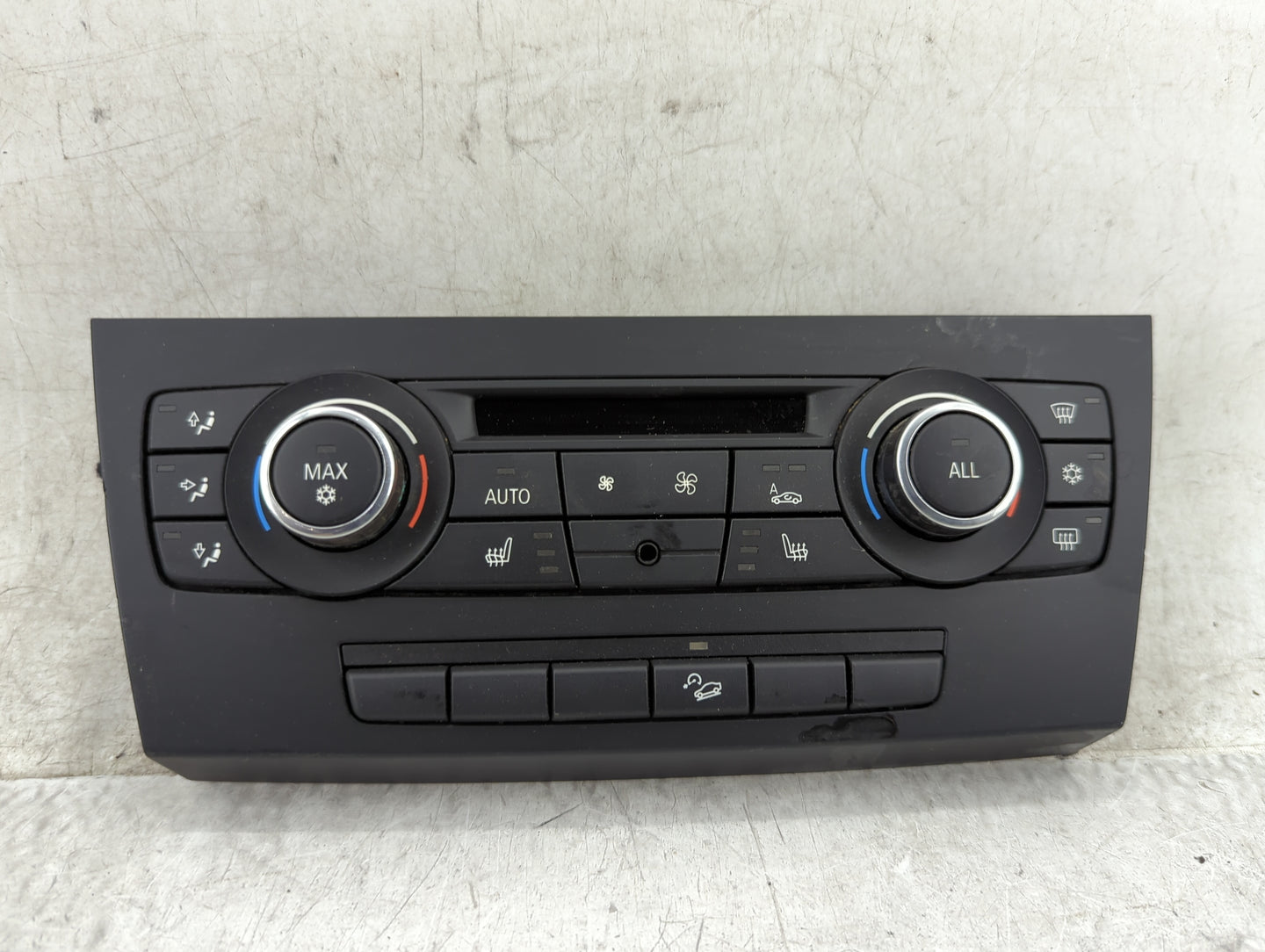 2011-2013 Bmw 328i Climate Control Module Temperature AC/Heater Replacement P/N:9250395-01 Fits Fits 2011 2012 2013 OEM Used