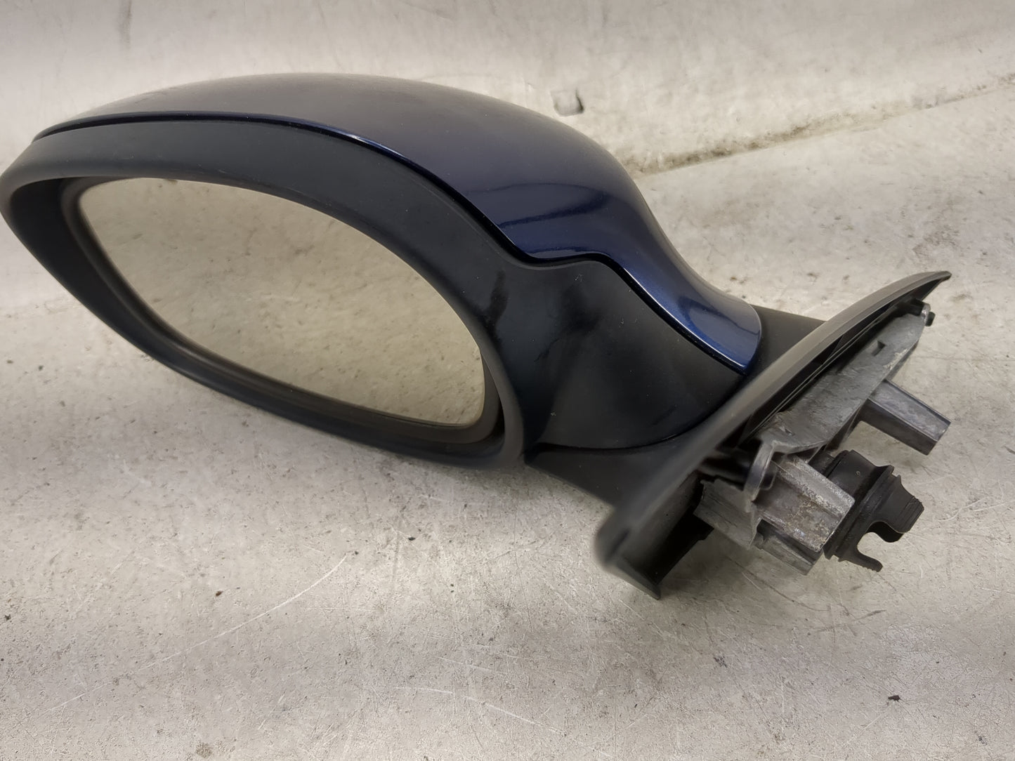 2009-2012 Bmw 328i Driver Side View Mirror - Left Door Mirror OEM Used - Oemusedautoparts1.com