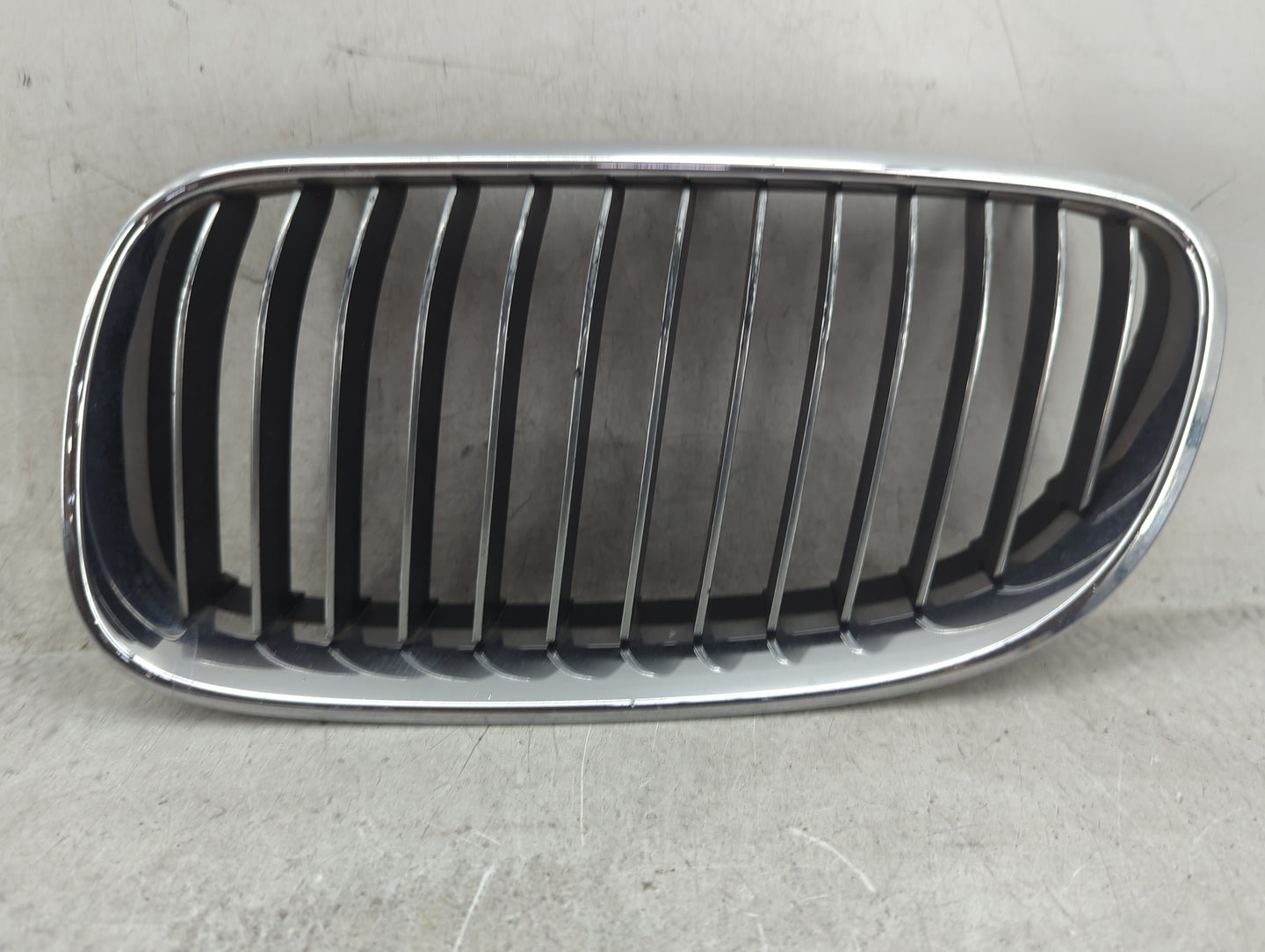 2011-2013 Bmw 328i Front Grille Bumper Not Included 1459656 - Oemusedautoparts1.com