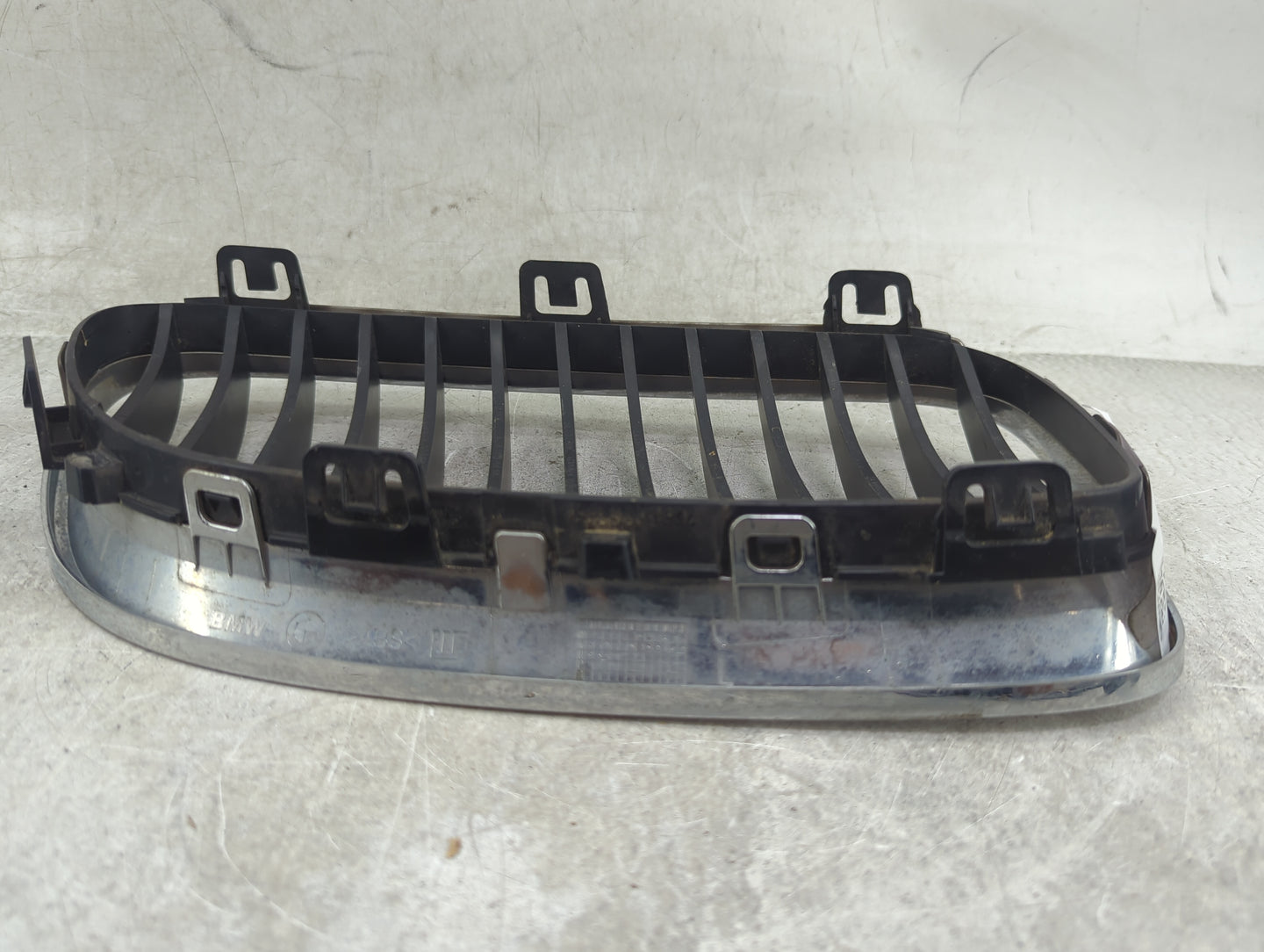 2011-2013 Bmw 328i Front Grille Bumper Not Included 1459656 - Oemusedautoparts1.com