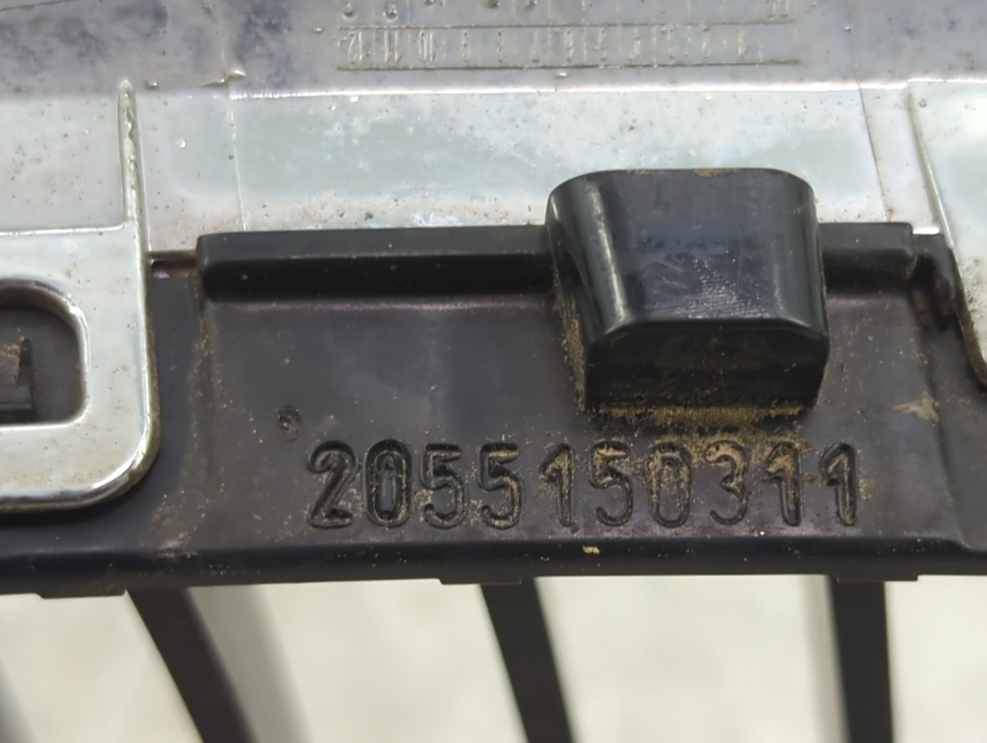 2011-2013 Bmw 328i Front Grille Bumper Not Included 1459656 - Oemusedautoparts1.com