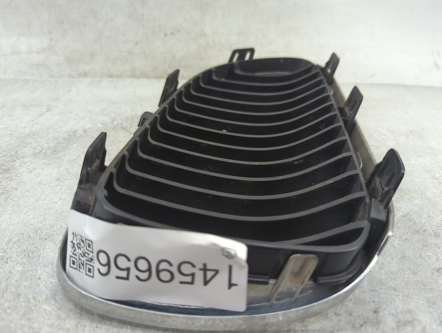 2011-2013 Bmw 328i Front Grille Bumper Not Included 1459656 - Oemusedautoparts1.com
