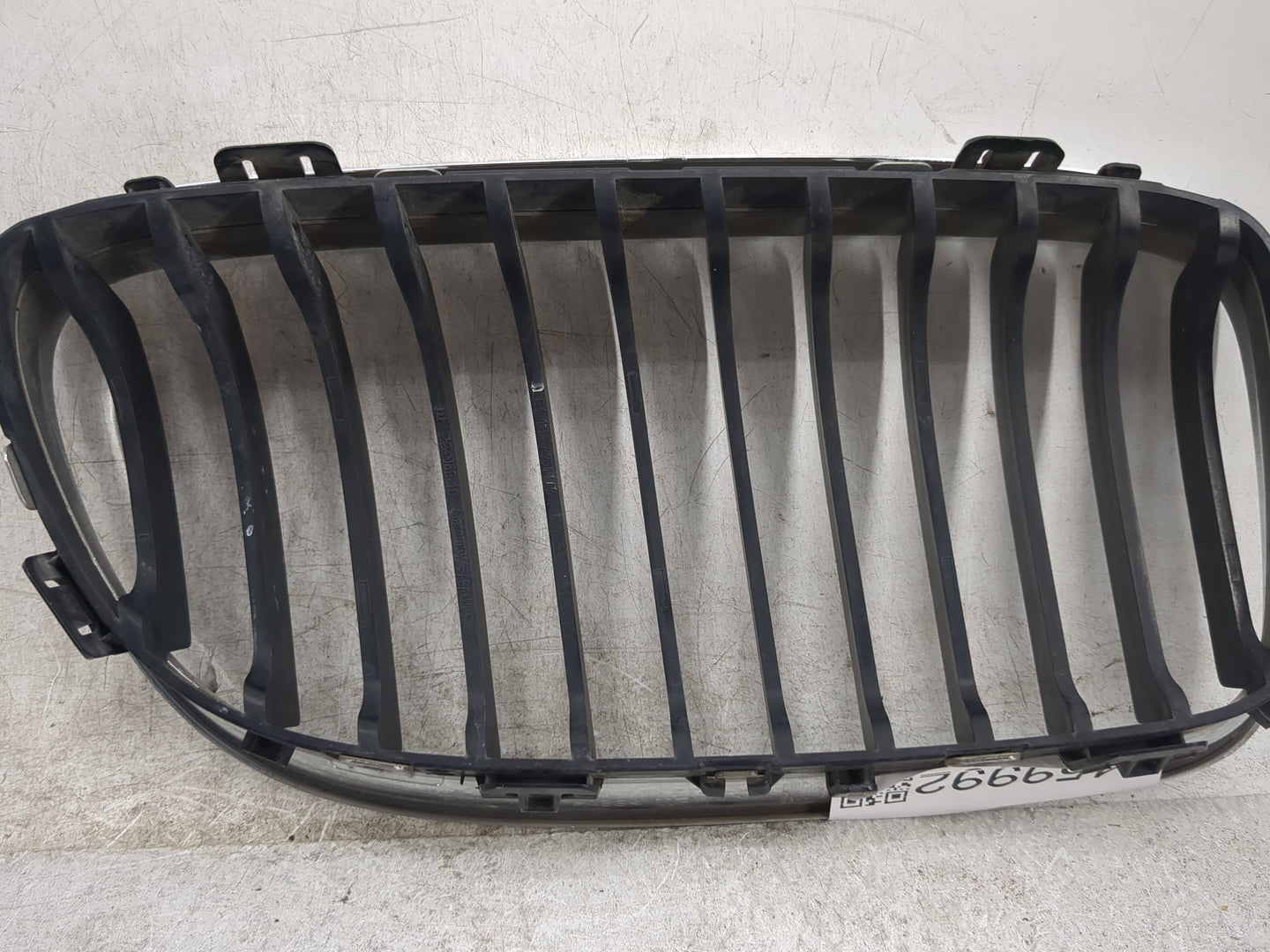 2009-2012 Bmw 328i Front Grille Bumper Not Included 1459992 - Oemusedautoparts1.com