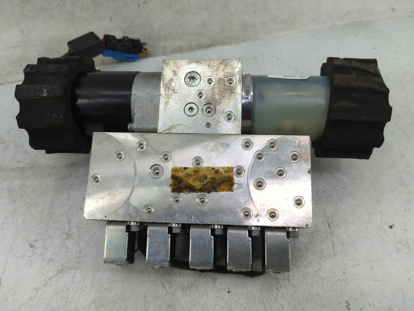 2007-2013 Bmw 328i Convertible Lift Motor - Oemusedautoparts1.com