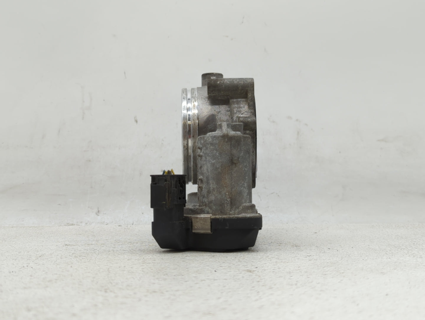 2007-2013 Bmw 328i Throttle Body P/N:1354 7556118-03 1354 7556118-04, 1354 7559118-04 Fits Fits 2007 2008 2009 2010 2011 201
