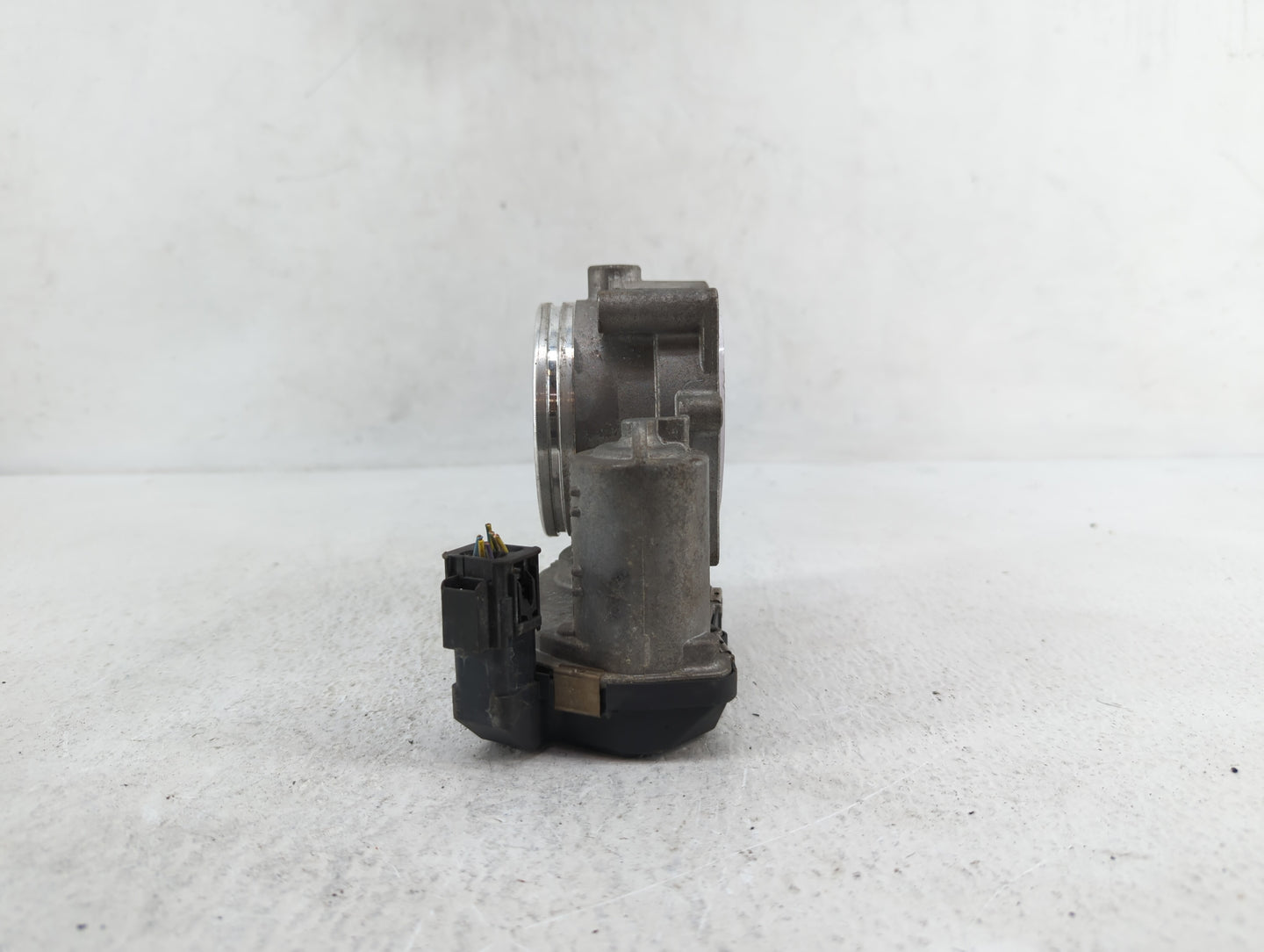 2007-2013 Bmw 328i Throttle Body P/N:1354 7556118-03 1354 7556118-04, 12394 04610 Fits Fits 2007 2008 2009 2010 2011 2012 20
