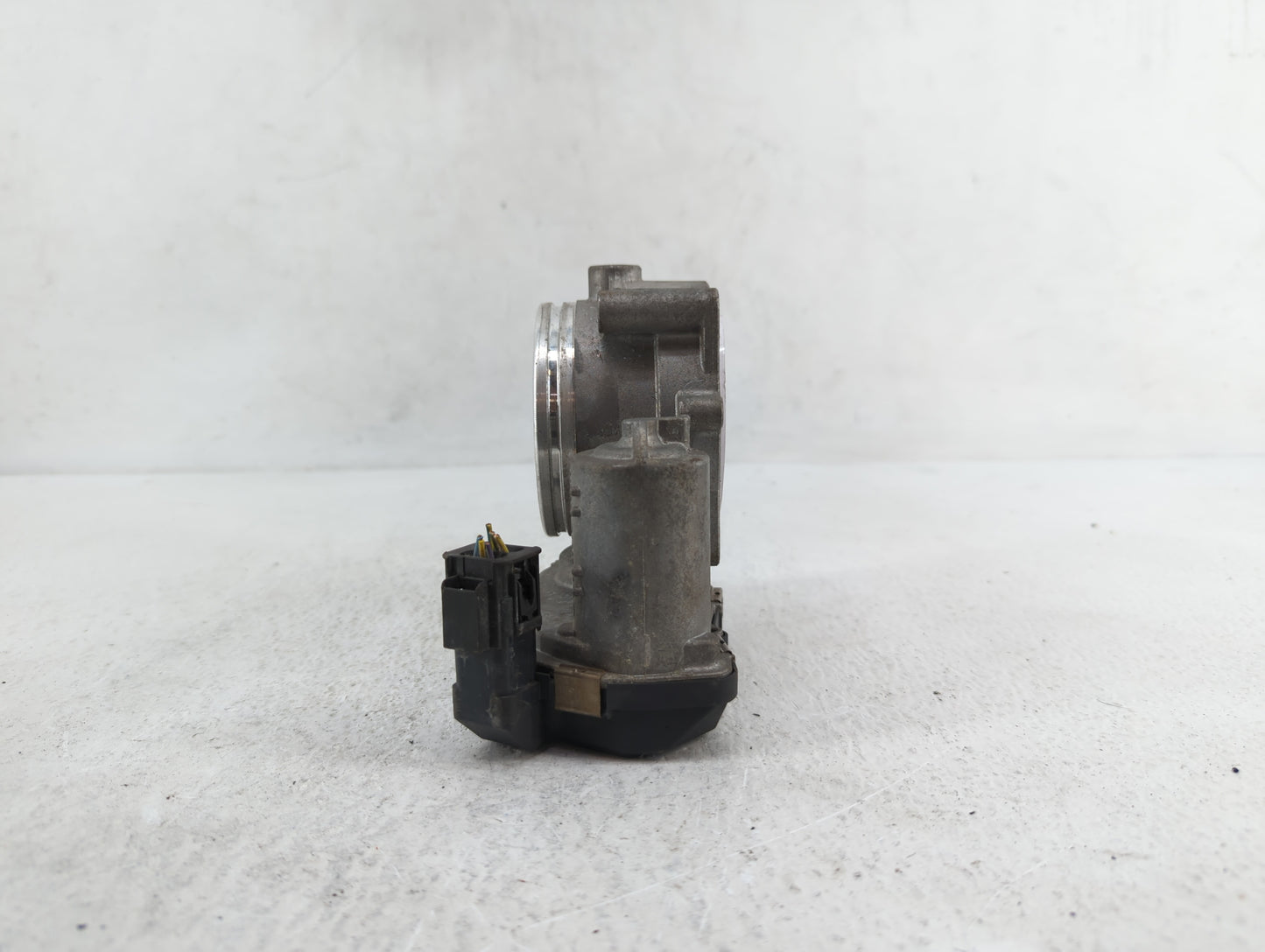 2007-2013 Bmw 328i Throttle Body P/N:1354 7556118-03 1354 7556118-04, 12394 04610 Fits Fits 2007 2008 2009 2010 2011 2012 20