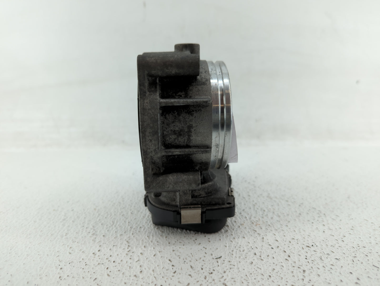 2007-2013 Bmw 328i Throttle Body P/N:7556118-01 1354 7556118-03, 1354 7556118-04 Fits Fits 2007 2008 2009 2010 2011 2012 201