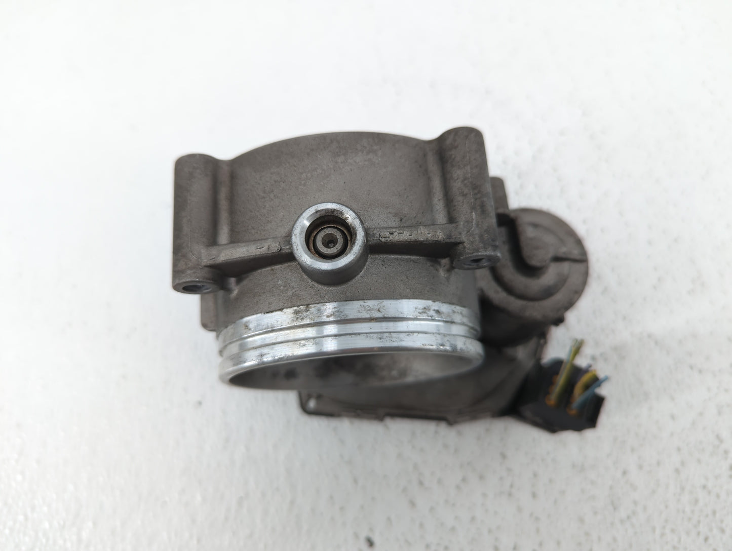 2007-2013 Bmw 328i Throttle Body P/N:1354 7556118-04 1354 7556118-03 Fits Fits 2007 2008 2009 2010 2011 2012 2013 OEM Used A